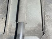 Stoßdämpfer hinten