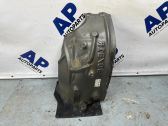 Front wheel arch liner splash guards