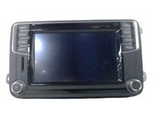 Radio / CD-Player / DVD-Player / Navigation