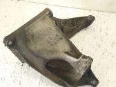 Engine mounting bracket