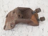 Gearbox mounting bracket