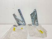 Engine bonnet/hood hinges