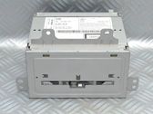 Radio / CD/DVD atskaņotājs / navigācija