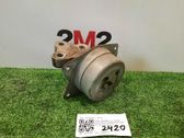 Engine mounting bracket