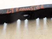 Rear bumper mounting bracket