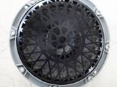 Etuoven kaiutin