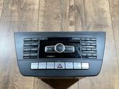 Radio / CD-Player / DVD-Player / Navigation