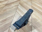 Accelerator throttle pedal