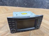 Radio / CD-Player / DVD-Player / Navigation