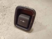 12V Steckdose hinten