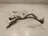 Tuyau de liquide de refroidissement moteur