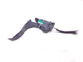 Accelerator throttle pedal