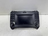 Radio / CD-Player / DVD-Player / Navigation