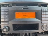 Radio / CD-Player / DVD-Player / Navigation