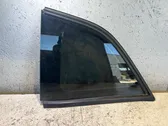 Боковое стекло в середине кузова