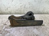 Accelerator throttle pedal