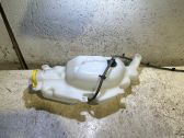 Windshield washer fluid reservoir/tank