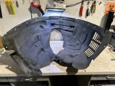 Front wheel arch liner splash guards