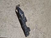Radiator mount bracket
