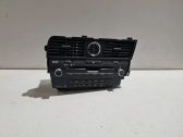 Radio / CD-Player / DVD-Player / Navigation