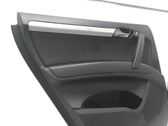 Moldura del tarjetero de la puerta trasera