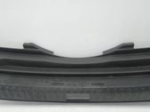Moldura de la puerta trasera