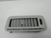 Rejilla de ventilación central del panel