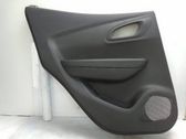 Moldura del tarjetero de la puerta trasera