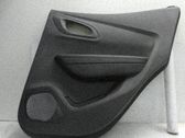 Moldura del tarjetero de la puerta trasera