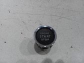 Bouton poussoir de démarrage du moteur