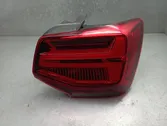 Tailgate rear/tail lights