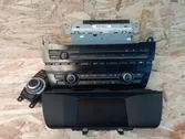 Radio/CD/DVD/GPS head unit