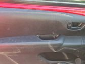 Front window lifting mechanism without motor