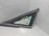 Fenêtre triangulaire avant / vitre