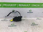 Cerradura de puerta delantera