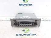 Radio / CD-Player / DVD-Player / Navigation