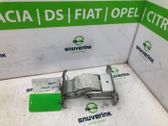 Tailgate/trunk/boot hinge