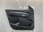 Revestimiento de puerta delantera