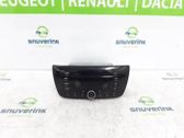 Radio / CD-Player / DVD-Player / Navigation