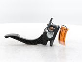 Accelerator throttle pedal