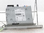 Radio / CD-Player / DVD-Player / Navigation