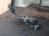 Accelerator throttle pedal