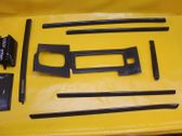 Front door trim bar