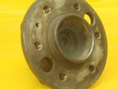 Rear wheel bearing hub