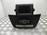 Radio / CD-Player / DVD-Player / Navigation