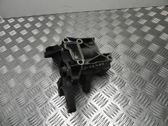 Engine mounting bracket