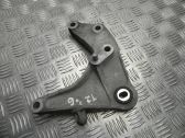 Engine mounting bracket