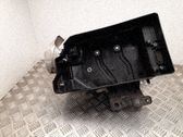 Battery tray