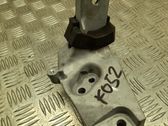 Engine mounting bracket
