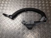 Tailgate/trunk/boot hinge